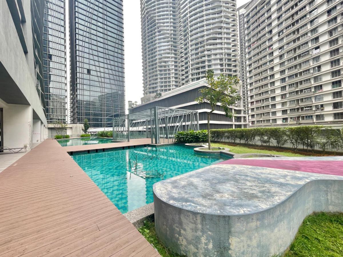 Kl Gateway 2B2B Cozy Apartment Kuala Lumpur Exterior photo